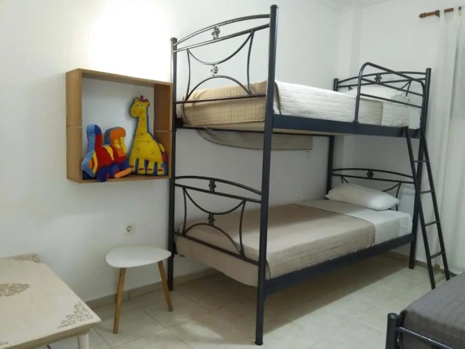2 Bedrooms Cottage
