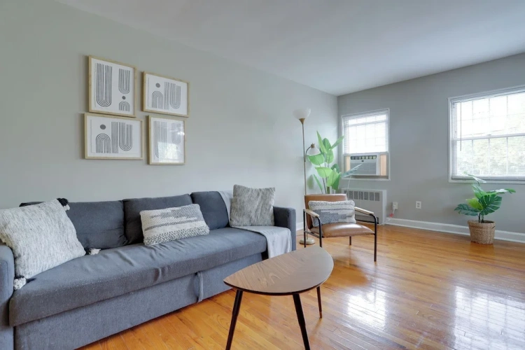 2 Bedrooms Business Apartment