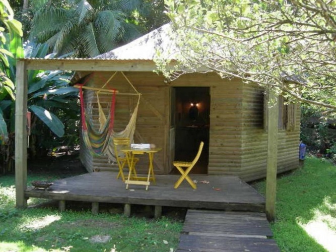 Bungalow with garden view