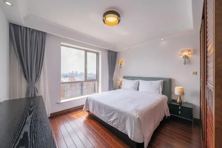 Tyms Xintiandi Elegant 3BR 2BA APT