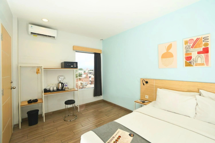 Front One Hotel Pasir Koja Bandung