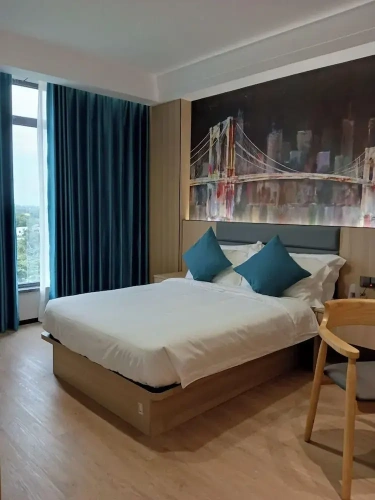 2 Bedrooms Presidential Suite with balcony and with city view