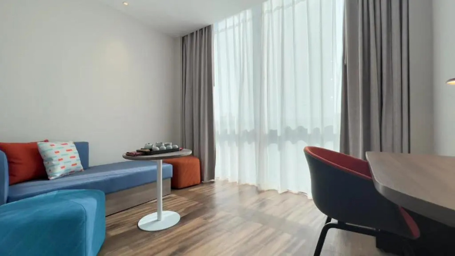 Holiday Inn Express Yangjiang City Center