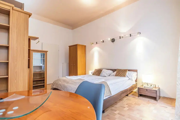 Cozy Room with Facilities Long Stay
