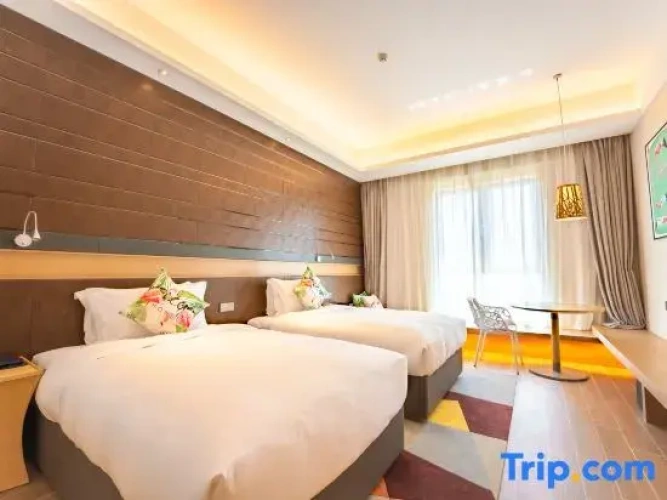 2 Bedrooms Deluxe Family Suite