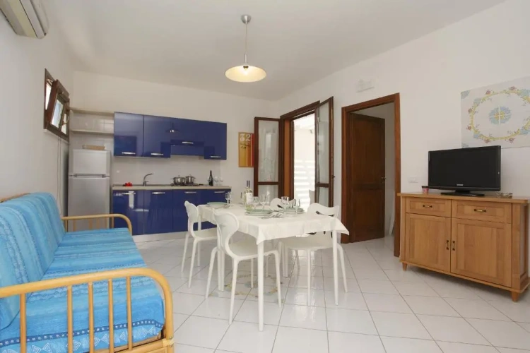 2 Bedrooms Apartment