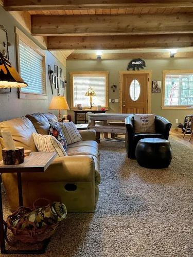 Lil Bigfoot Chalet