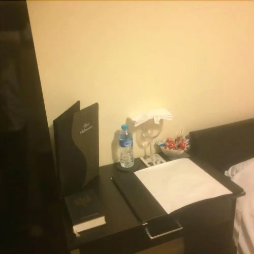 1 Bedroom Business Single room with garden view