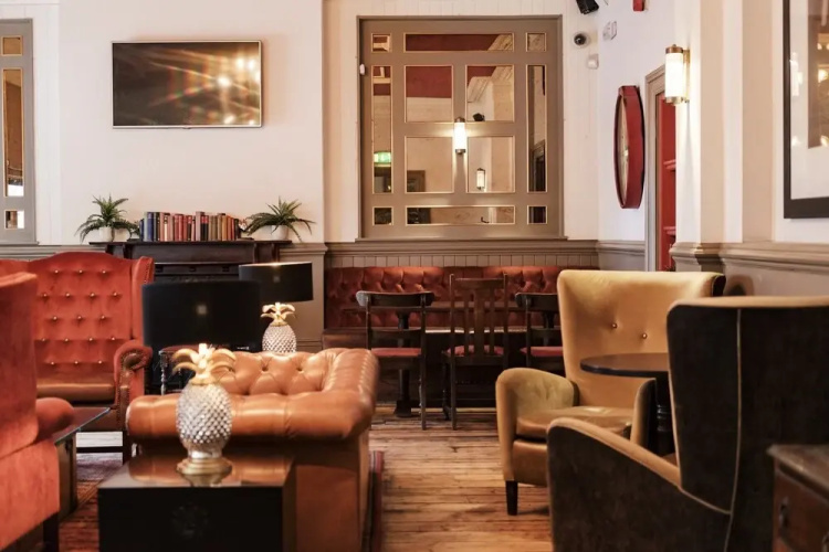 The Drayton Court Hotel