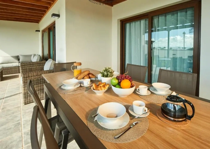 3 Bedrooms Villa