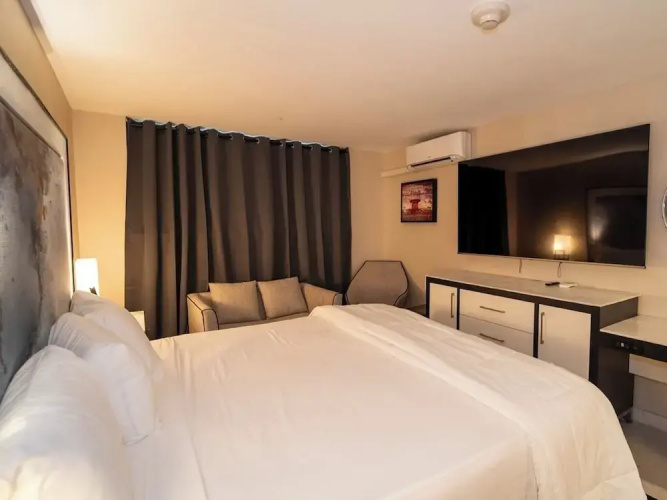 Nova Hotel Bronx