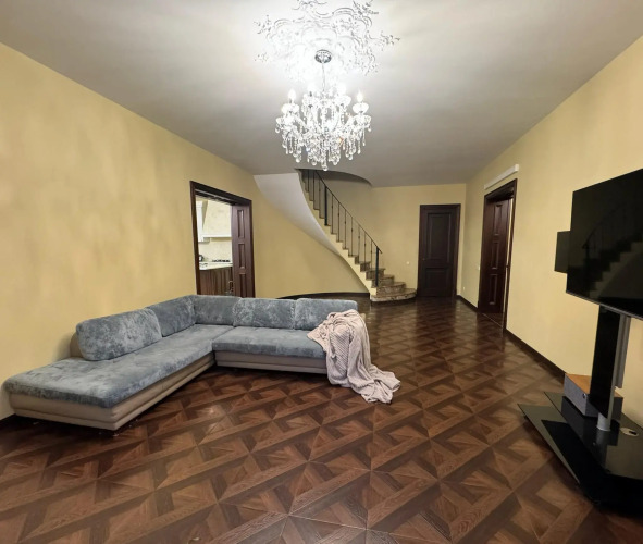 Фотография номера Коттеджа Eliza Home (Элиза Хоум) в посёлке Воейково