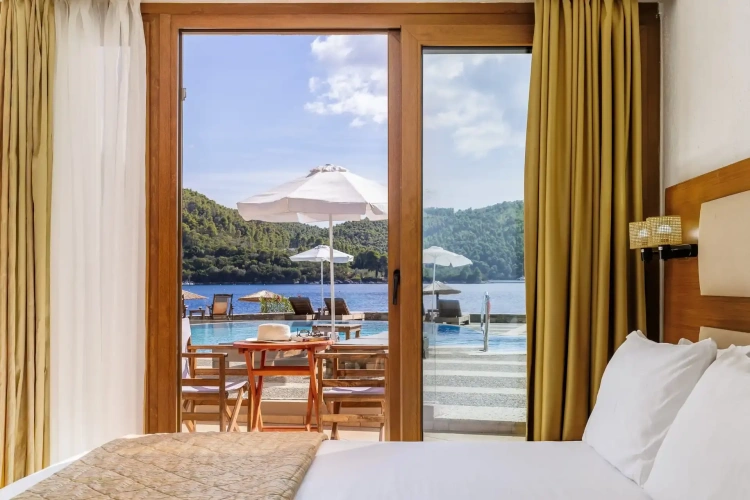 Standard Double Basement room with sea view