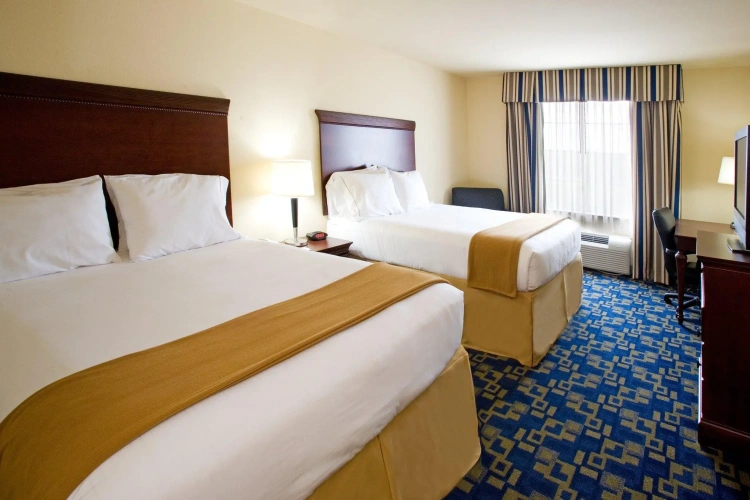 Quadruple Suite