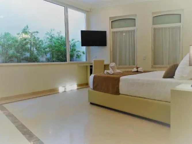 Bowen Luxury Suites