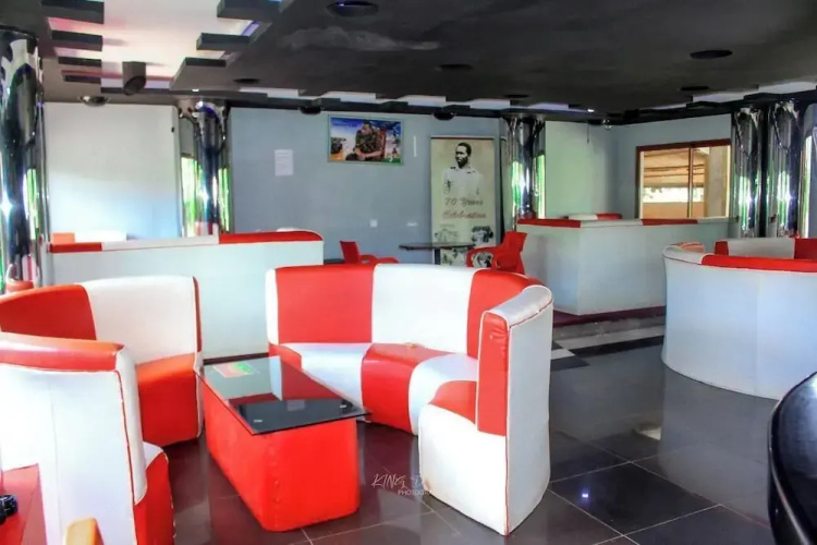 Lee Njiru Resort