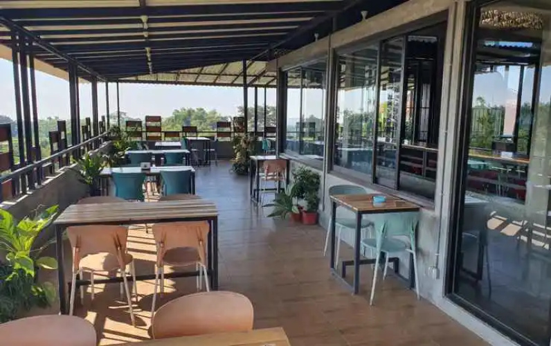 Tulip Guest House & Cafe