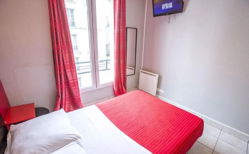 Hipotel Paris Montmartre