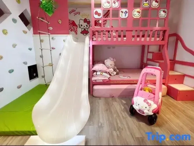 Economy Quadruple room