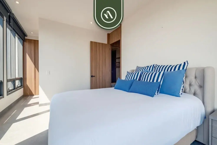 Luxury 2 BR Condo in Reforma - Skyline View - Pool