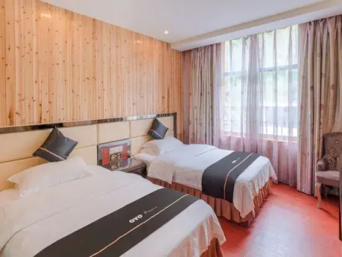 Kaitai Holiday Hotel