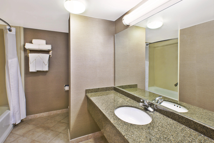 Holiday Inn Gaithersburg photo 9