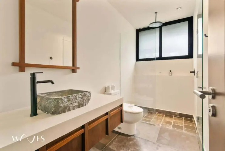 2BR W/private Pool - Steps Away From the Beach