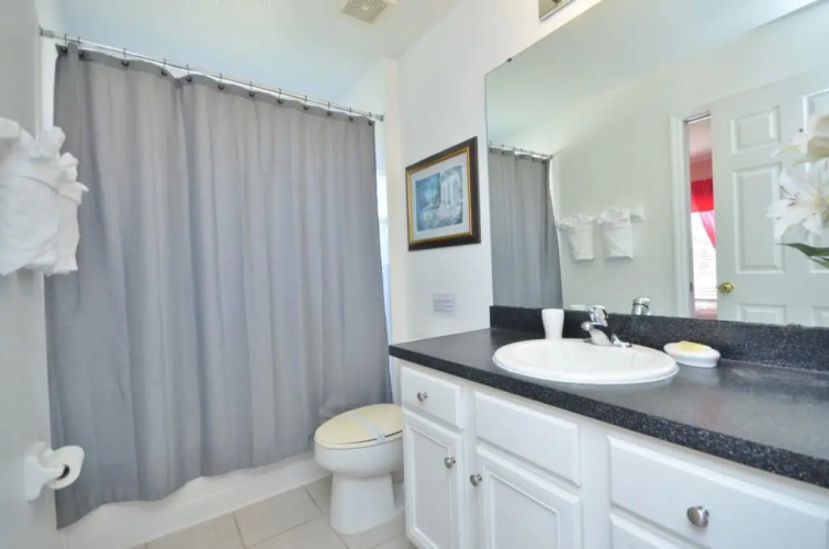 406 Solana 6 Bedrooms, 3 Bathrooms