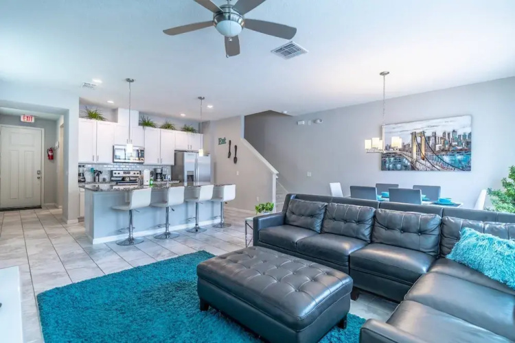 5134 Compass Bay