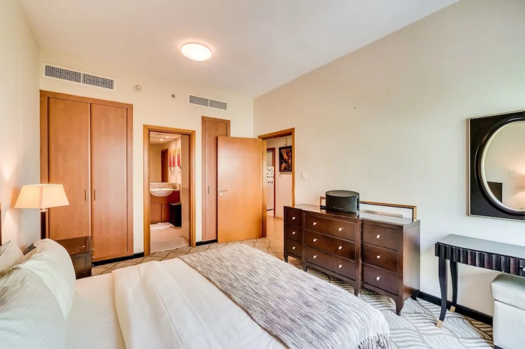 1 Bedroom Apartment Greens