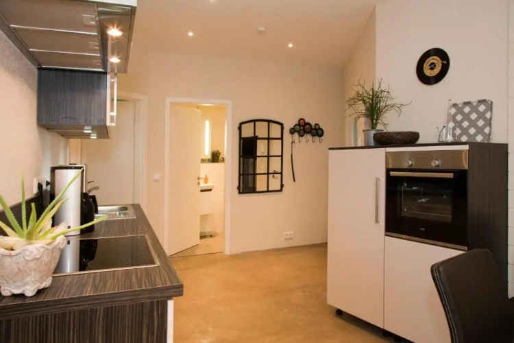 2 Bedrooms Apartment