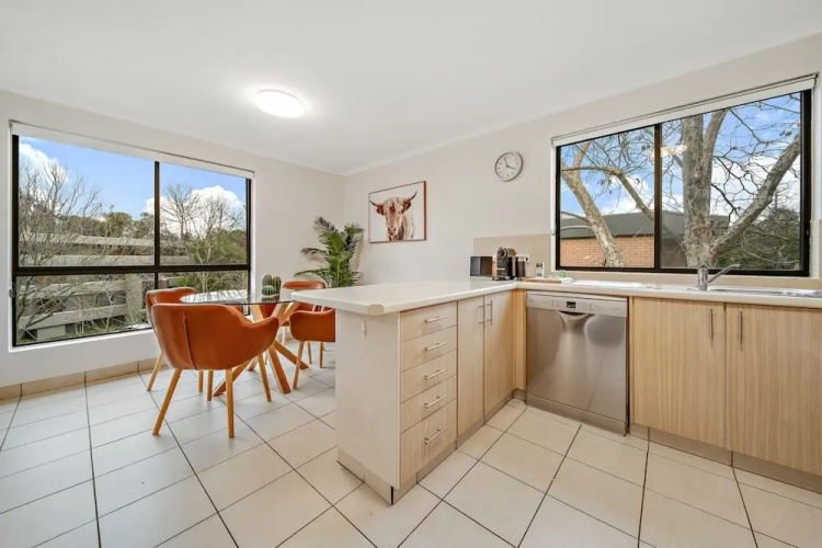 2-bed With Pool, Bbq, Tennis Court & Parking