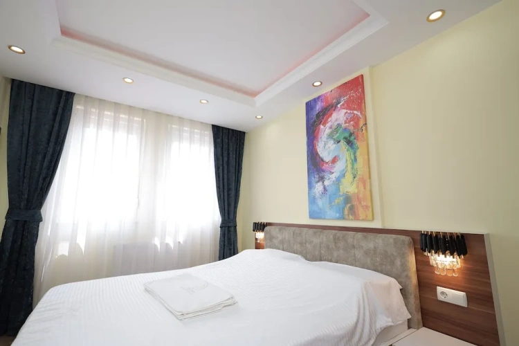Deluxe Apartment
