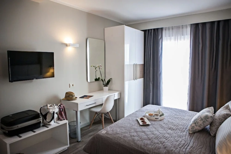 2 Bedrooms Apartment with balcony