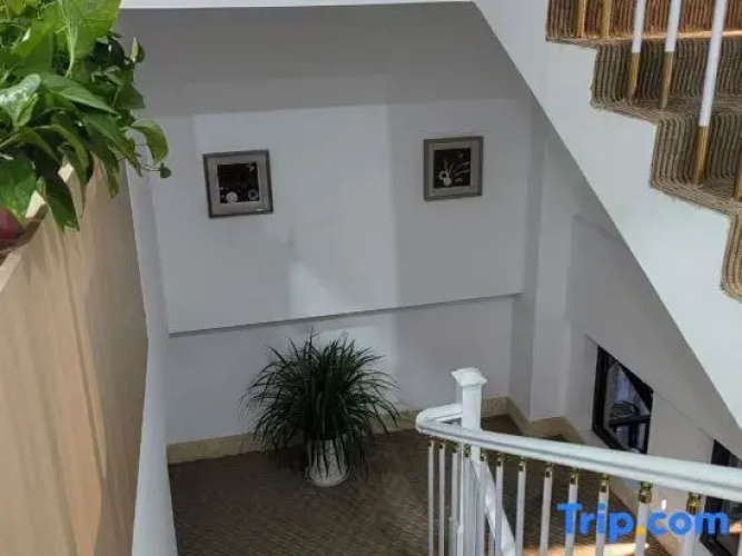 Hufcor hotel