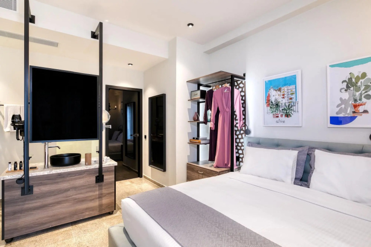 Athens Ivy Suites