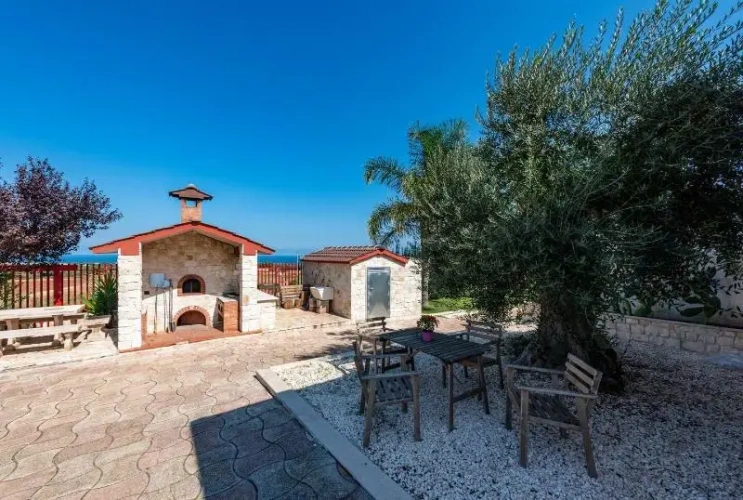 Deluxe Villa