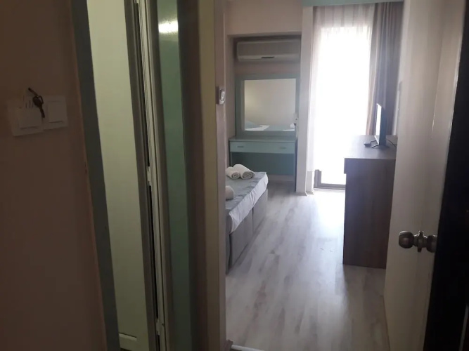 Minay Hotel