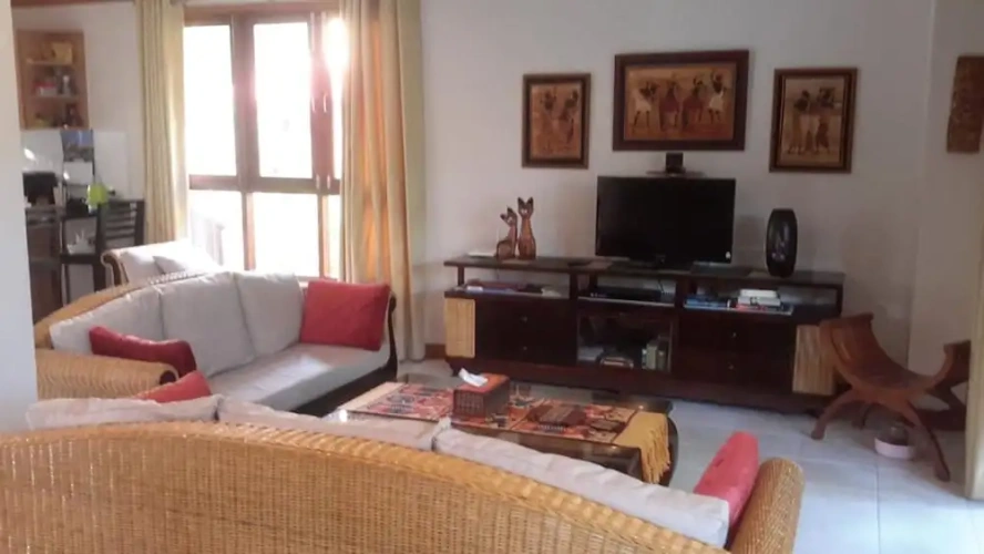 3 Bedrooms Villa