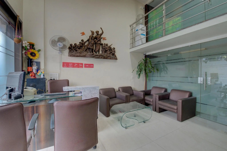 OYO 17036 Rk's Regency