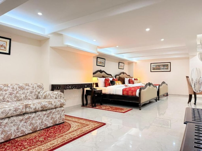 Palm Residences and Suites