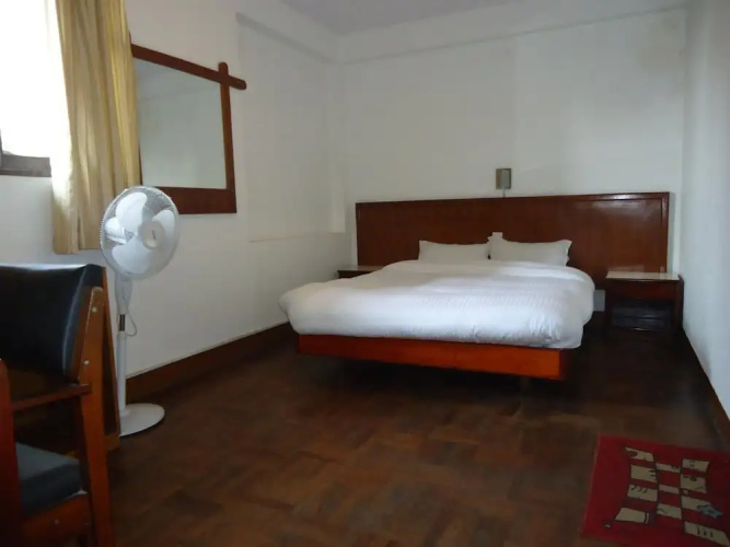 Hotel Earth House