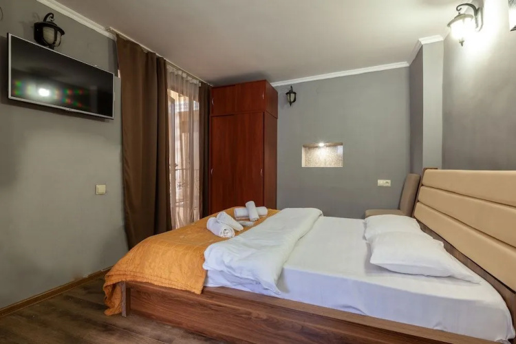 Hotel Nine