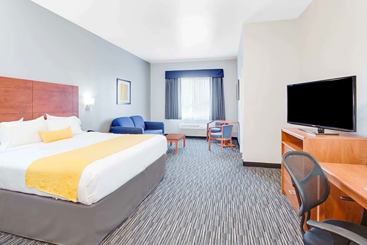 2 Bedrooms Double Suite