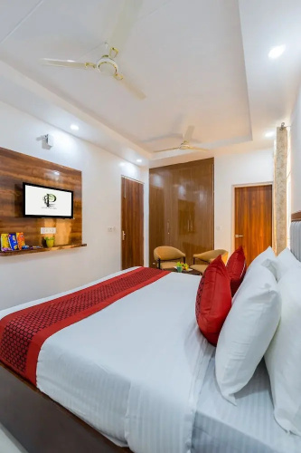 Hotel park Tree I Sec-63a I Noida