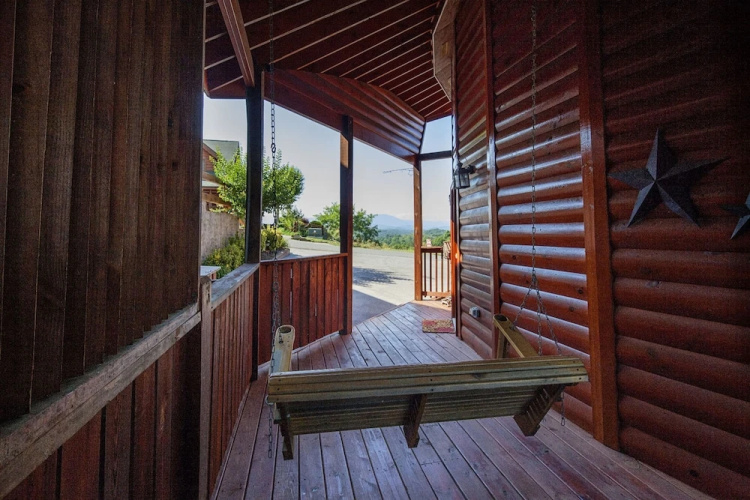 Declans View by Heritage Cabin Rentals