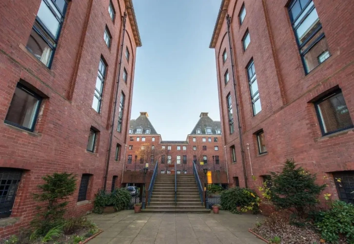 3 Bedrooms Double Apartment