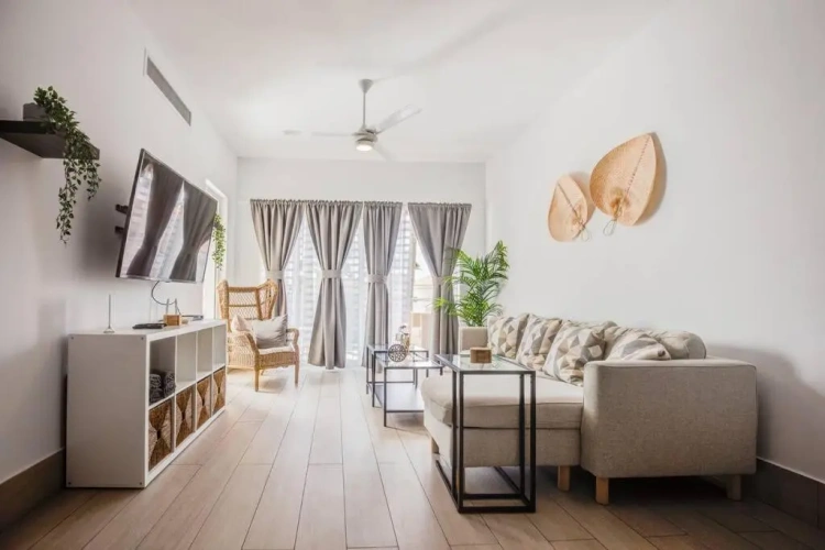2 Bedrooms Apartment