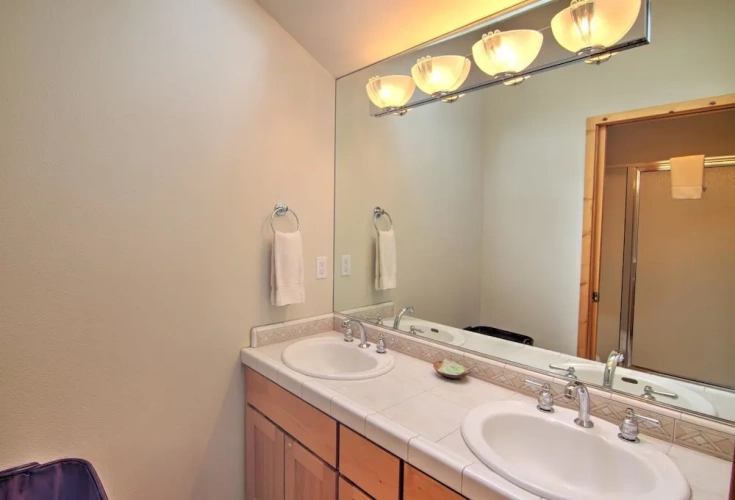4 Bedrooms Family Apartment