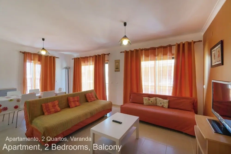 2 Bedrooms Apartment with balcony